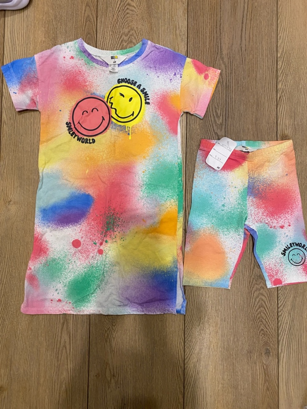 SmileyWorld x H&M  Tie-Dye Smiley Tunic & Shorts Set - Multicolor